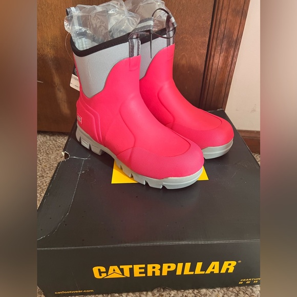 Catipiller Shoes - Pink Caterpillar boots Stormers Size women 8